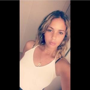 Meet your Posher, Yasmine